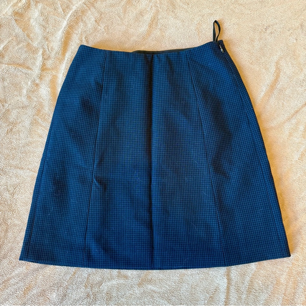 Aritzia Babaton navy Hopper skirt!
